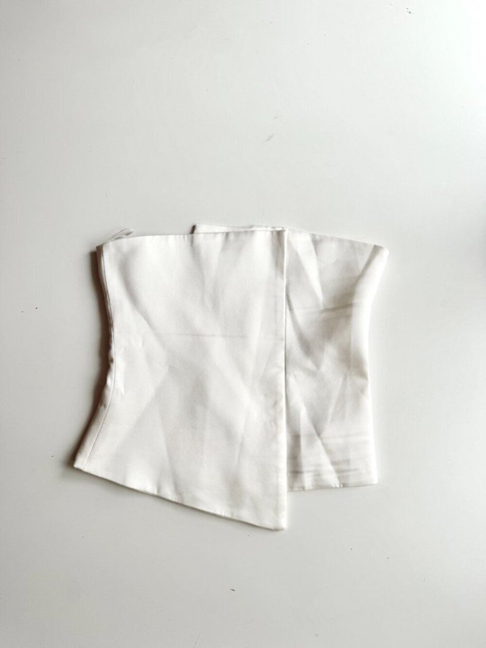 NWT ZARA White Duchess Satin Asymmetrical Strapless Top, Size S